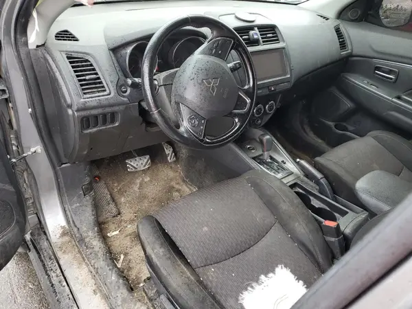 JA4AR3AU7KU013136 2019 MITSUBISHI OUTLANDER - Image 8
