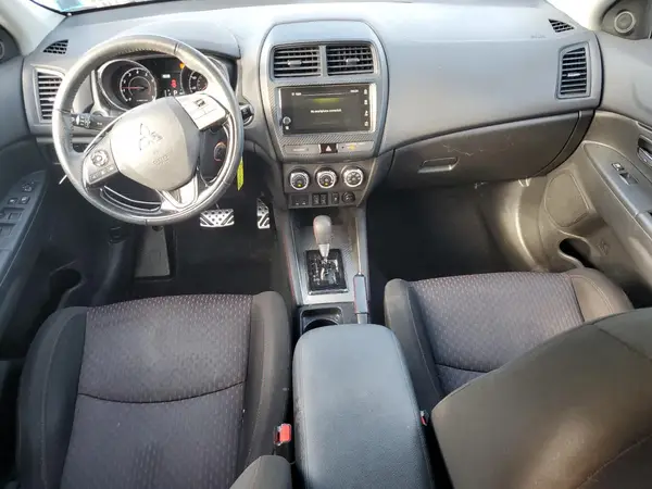 JA4AR3AU7KU014674 2019 MITSUBISHI OUTLANDER - Image 8