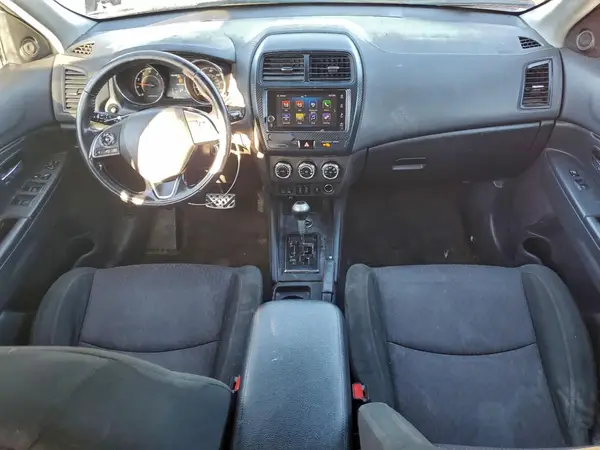 JA4AR3AU7KU015601 2019 MITSUBISHI OUTLANDER - Image 8