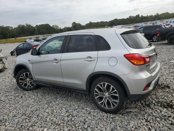 JA4AR3AU7KU020572 2019 MITSUBISHI OUTLANDER - Image 2