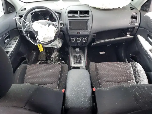 JA4AR3AU7KU021026 2019 MITSUBISHI OUTLANDER - Image 8