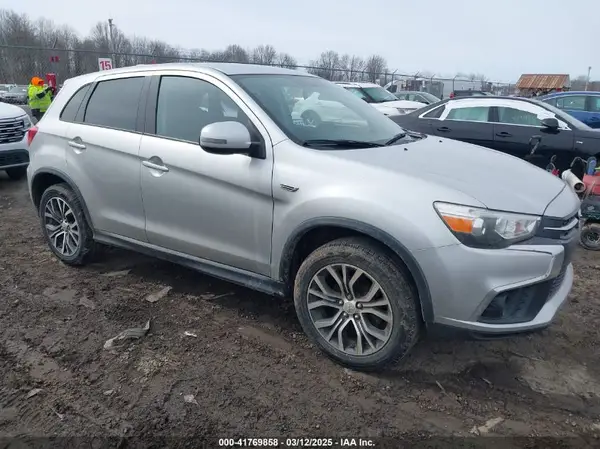 JA4AR3AU7KU024461 2019 MITSUBISHI OUTLANDER - Image 1