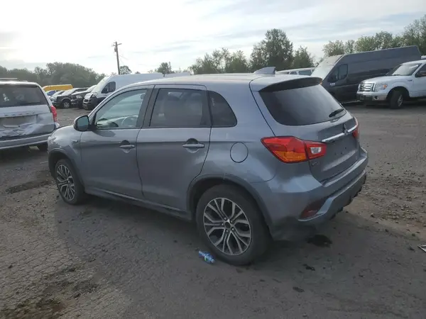 JA4AR3AU7KU028879 2019 MITSUBISHI OUTLANDER - Image 2