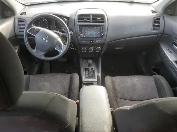 JA4AR3AU7KU028879 2019 MITSUBISHI OUTLANDER - Image 8