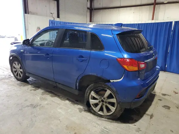 JA4AR3AU7KU030650 2019 MITSUBISHI OUTLANDER - Image 2