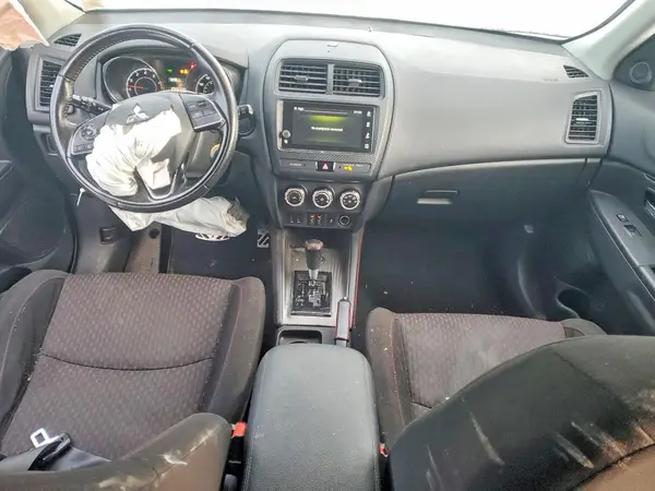 JA4AR3AU7KU030826 2019 MITSUBISHI OUTLANDER - Image 8