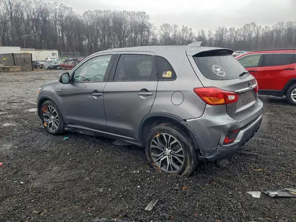 JA4AR3AU7KU031880 2019 MITSUBISHI OUTLANDER - Image 2