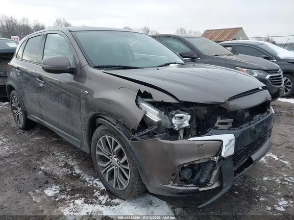 JA4AR3AU7KU035296 2019 MITSUBISHI OUTLANDER - Image 1