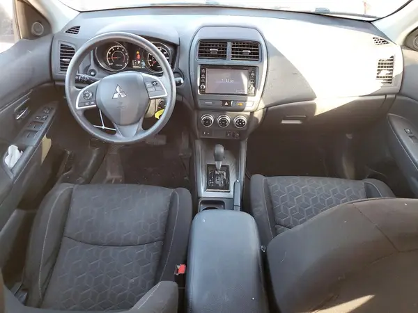 JA4AR3AU7LU001831 2020 MITSUBISHI OUTLANDER - Image 8