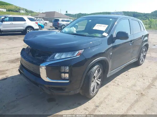 JA4AR3AU7LU008486 2020 MITSUBISHI OUTLANDER - Image 2