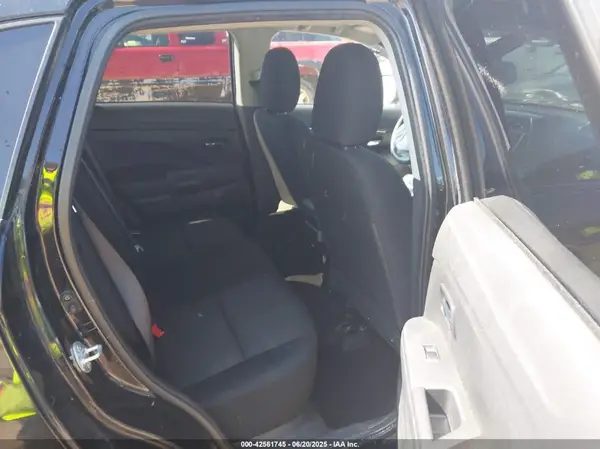 JA4AR3AU7LU008486 2020 MITSUBISHI OUTLANDER - Image 8