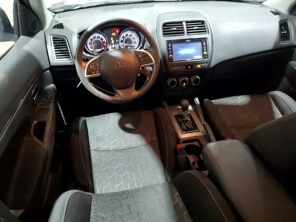JA4AR3AU7LU012652 2020 MITSUBISHI OUTLANDER - Image 8
