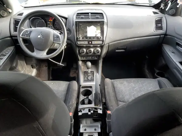 JA4AR3AU7LU013445 2020 MITSUBISHI OUTLANDER - Image 8