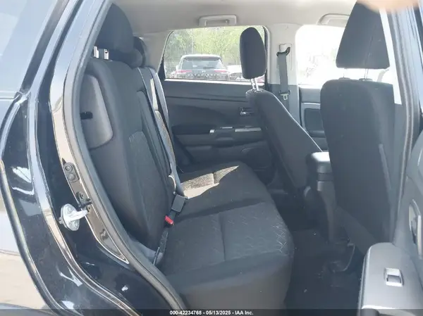 JA4AR3AU7LU014515 2020 MITSUBISHI OUTLANDER - Image 8