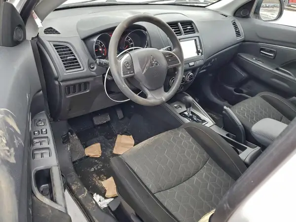JA4AR3AU7LU015275 2020 MITSUBISHI OUTLANDER - Image 8