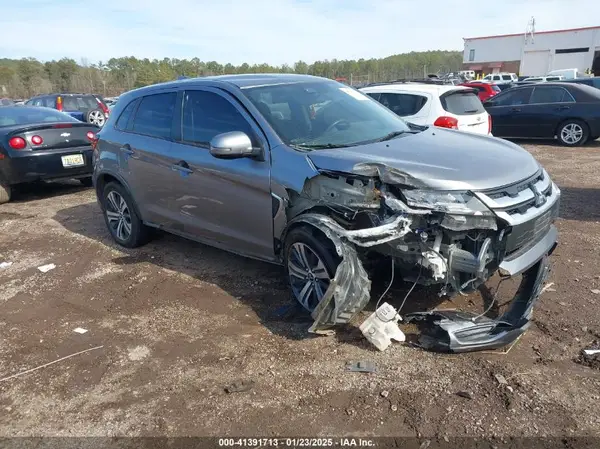 JA4AR3AU7LU021660 2020 MITSUBISHI OUTLANDER - Image 1