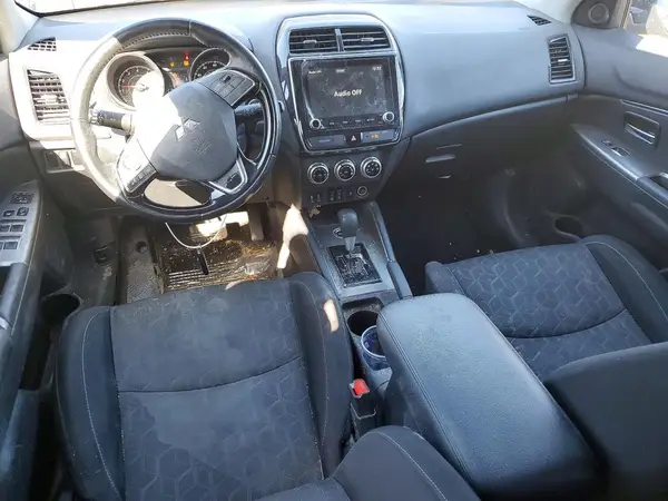 JA4AR3AU7LU023490 2020 MITSUBISHI OUTLANDER - Image 8