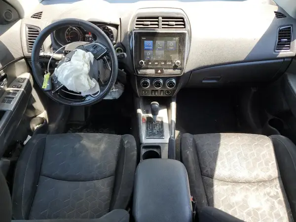 JA4AR3AU7LU024915 2020 MITSUBISHI OUTLANDER - Image 8