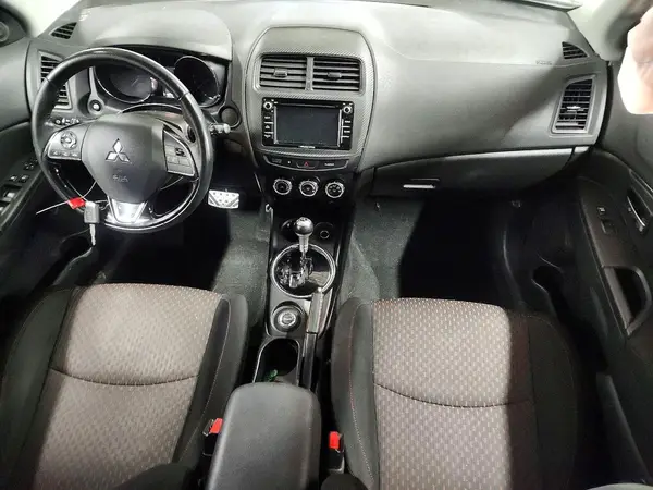 JA4AR3AU8HZ039420 2017 MITSUBISHI OUTLANDER - Image 8