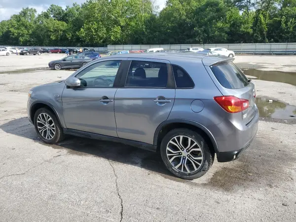JA4AR3AU8HZ066990 2017 MITSUBISHI OUTLANDER - Image 2