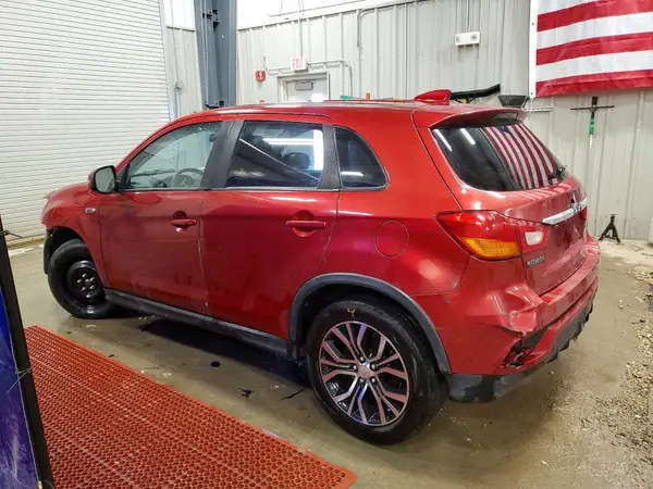 JA4AR3AU8JU000457 2018 MITSUBISHI OUTLANDER - Image 2