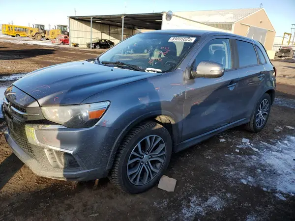 JA4AR3AU8JU000605 2018 MITSUBISHI OUTLANDER - Image 1