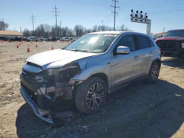 JA4AR3AU8JU012804 2018 MITSUBISHI OUTLANDER - Image 1
