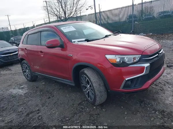 JA4AR3AU8JU016349 2018 MITSUBISHI OUTLANDER - Image 1