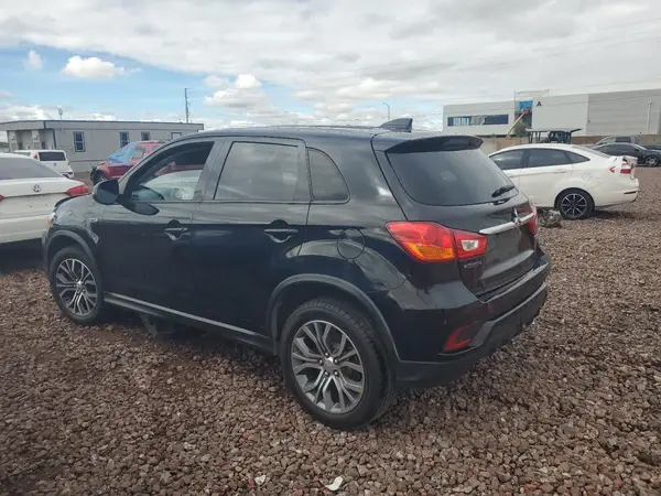 JA4AR3AU8KU007815 2019 MITSUBISHI OUTLANDER - Image 2