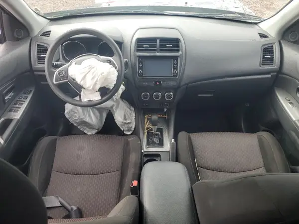 JA4AR3AU8KU007815 2019 MITSUBISHI OUTLANDER - Image 8