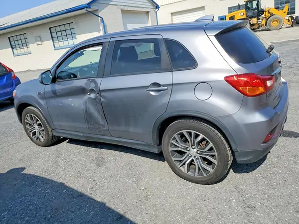 JA4AR3AU8KU008043 2019 MITSUBISHI OUTLANDER - Image 2
