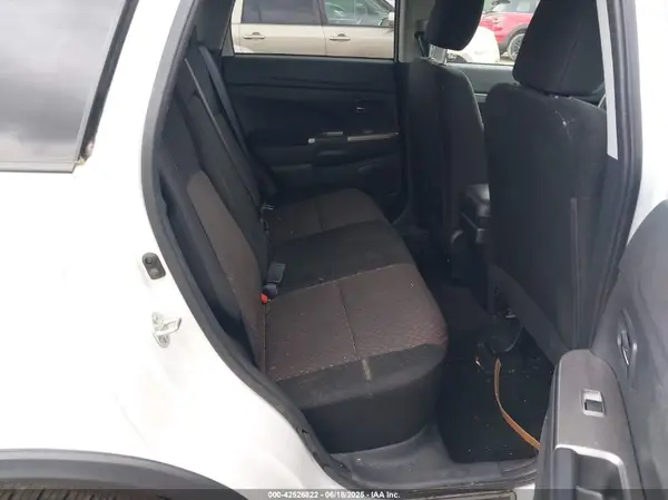 JA4AR3AU8KU016045 2019 MITSUBISHI OUTLANDER - Image 8