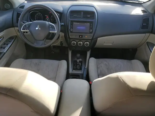 JA4AR3AU8KU022170 2019 MITSUBISHI OUTLANDER - Image 8