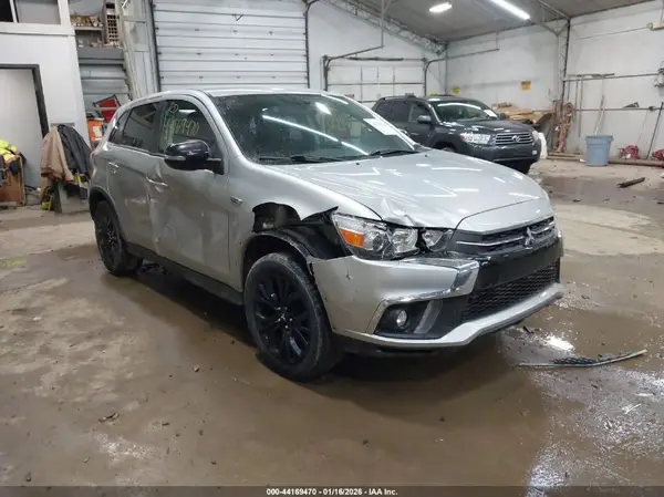 JA4AR3AU8KU022377 2019 MITSUBISHI OUTLANDER - Image 1