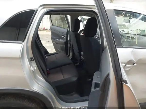 JA4AR3AU8KU022377 2019 MITSUBISHI OUTLANDER - Image 8