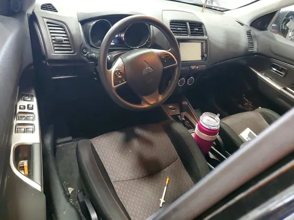 JA4AR3AU8KU023271 2019 MITSUBISHI OUTLANDER - Image 8