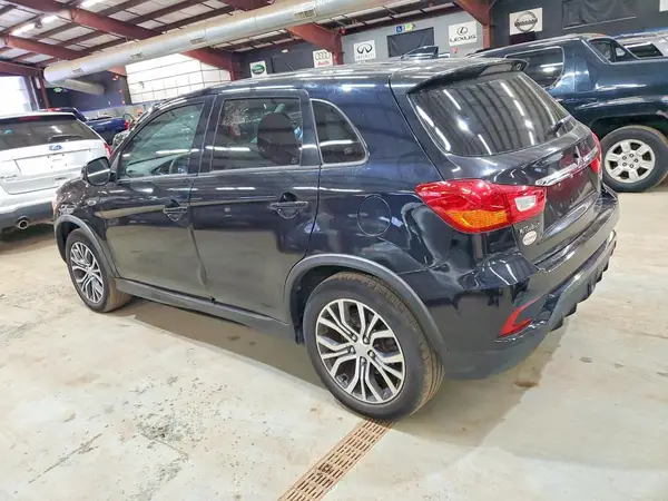 JA4AR3AU8KU026073 2019 MITSUBISHI OUTLANDER - Image 2