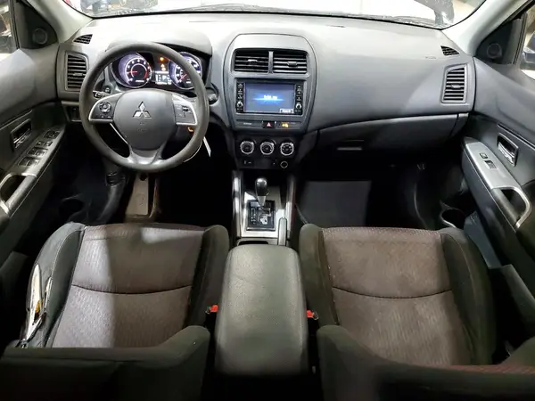 JA4AR3AU8KU026073 2019 MITSUBISHI OUTLANDER - Image 8