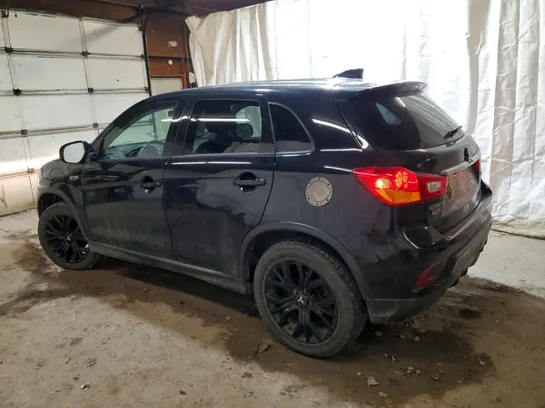 JA4AR3AU8KU026493 2019 MITSUBISHI OUTLANDER - Image 2