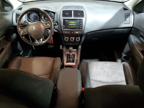 JA4AR3AU8KU026493 2019 MITSUBISHI OUTLANDER - Image 8