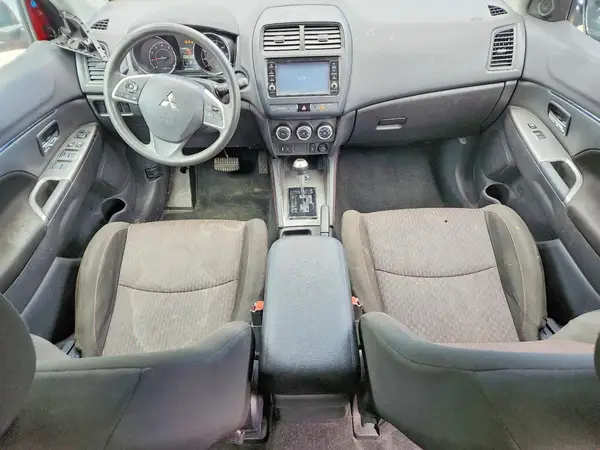 JA4AR3AU8KU026669 2019 MITSUBISHI OUTLANDER - Image 8