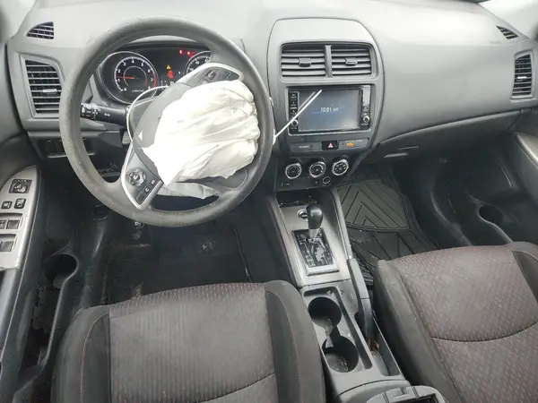 JA4AR3AU8KU027191 2019 MITSUBISHI OUTLANDER - Image 8