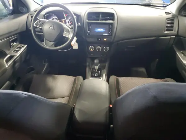 JA4AR3AU8KU028910 2019 MITSUBISHI OUTLANDER - Image 8