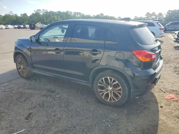 JA4AR3AU8KU030396 2019 MITSUBISHI OUTLANDER - Image 2