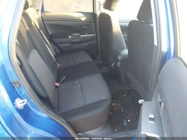 JA4AR3AU8KU033203 2019 MITSUBISHI OUTLANDER - Image 8