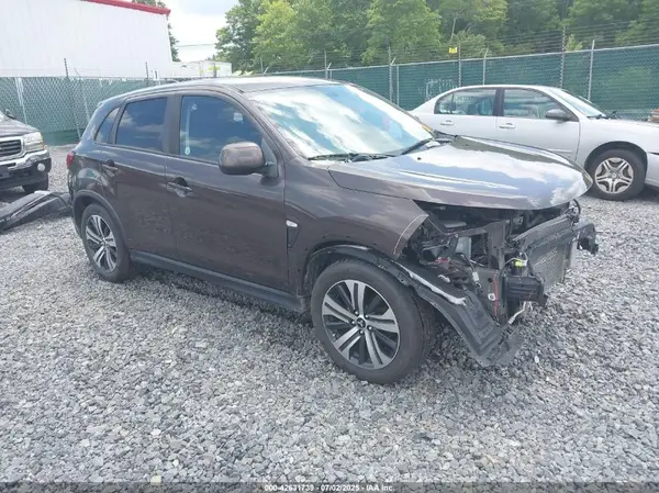 JA4AR3AU8LU002633 2020 MITSUBISHI OUTLANDER - Image 1