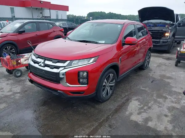 JA4AR3AU8LU007959 2020 MITSUBISHI OUTLANDER - Image 2