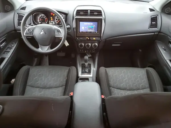JA4AR3AU8LU010425 2020 MITSUBISHI OUTLANDER - Image 8