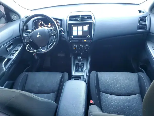 JA4AR3AU8LU012269 2020 MITSUBISHI OUTLANDER - Image 8