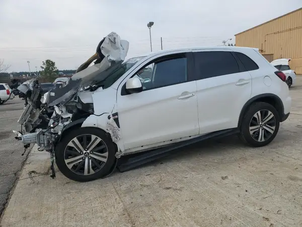 JA4AR3AU8LU013759 2020 MITSUBISHI OUTLANDER - Image 1